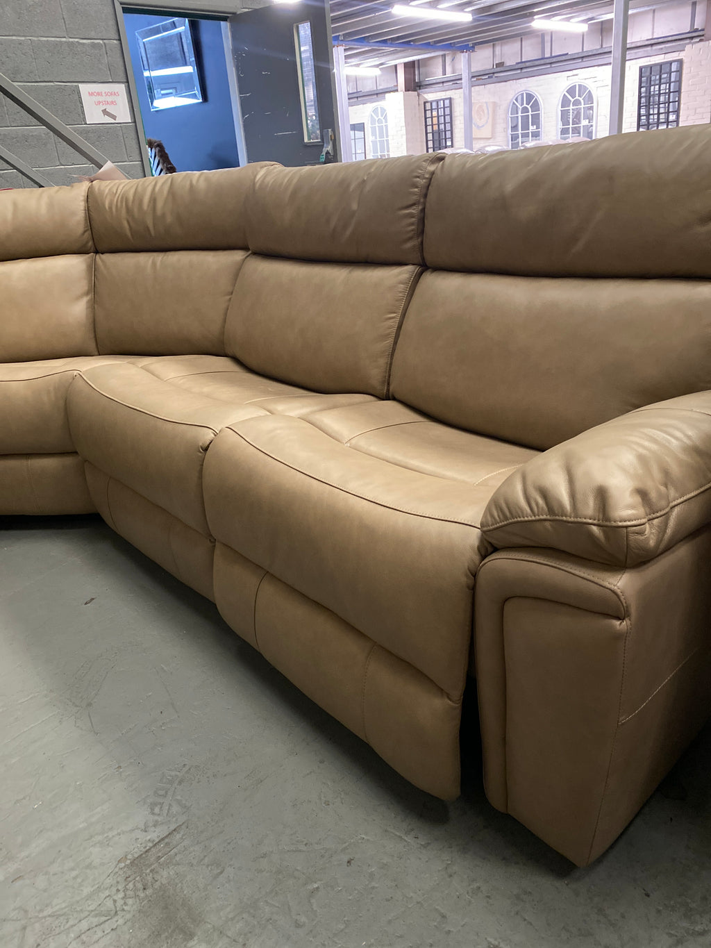 Tan Leather Corner Sofa - Electric Recliner