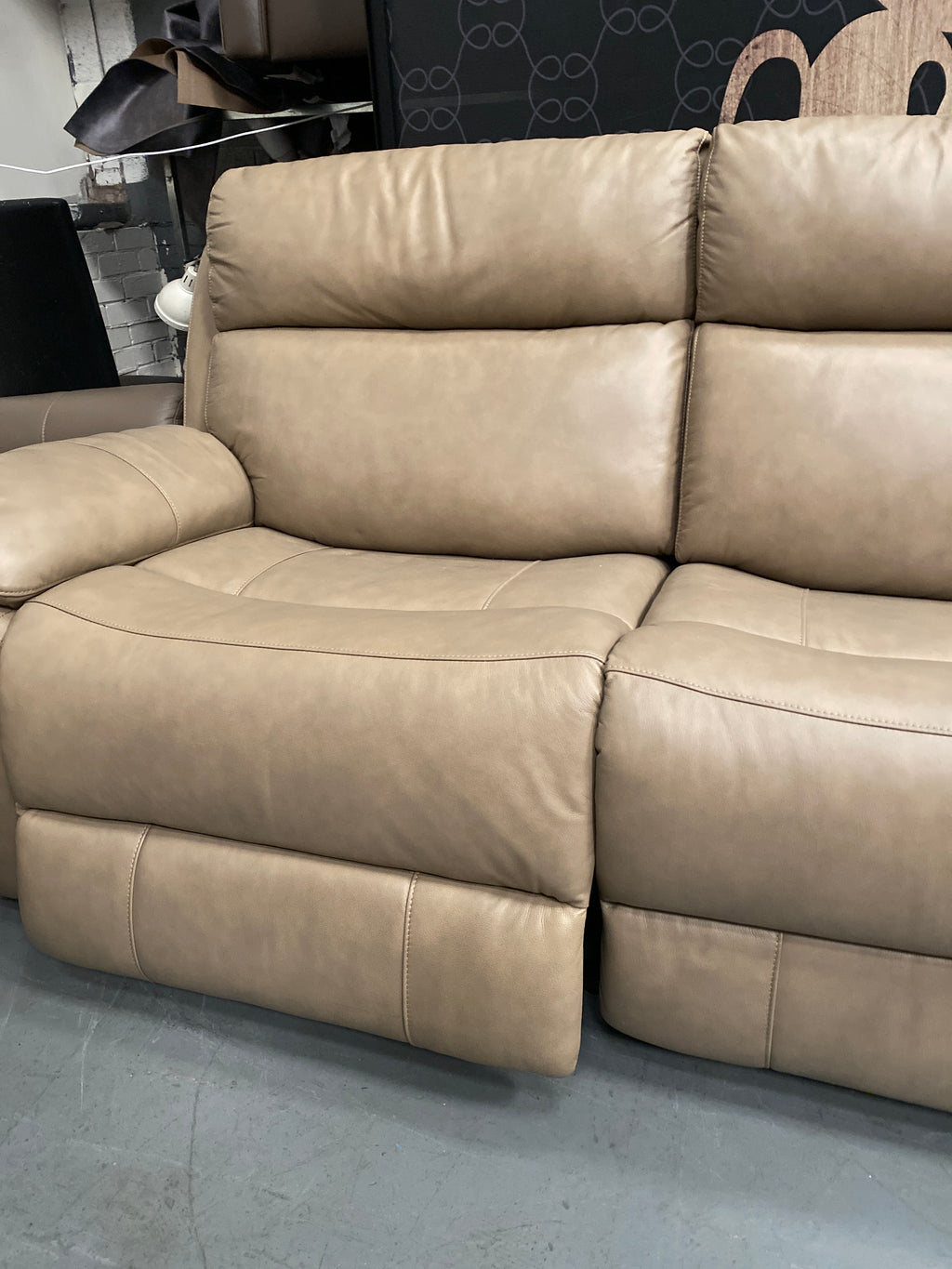 Tan Leather Corner Sofa - Electric Recliner